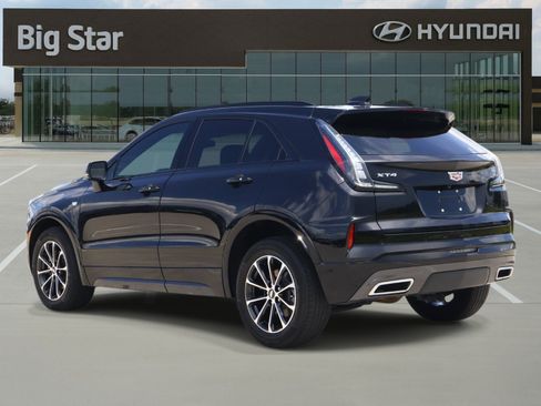 Used 2024 Cadillac XT4 Sport w/ Active Safety Package FWD image 3