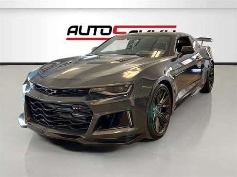 Used 2018 Chevrolet Camaro ZL1 image 3