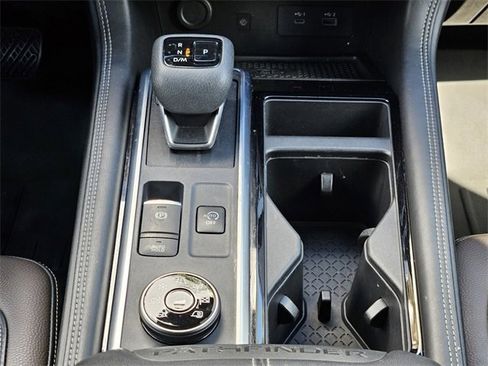 Used 2023 Nissan Pathfinder Platinum w/ Cargo Package image 21