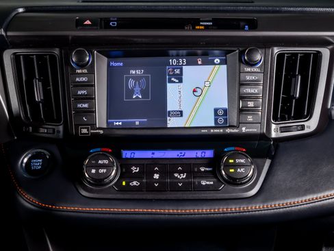 Used 2016 Toyota RAV4 SE w/ Advanced Technology Package FWD image 30