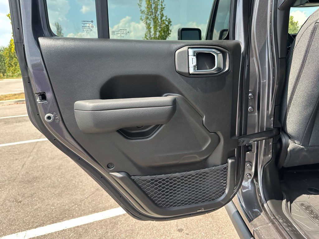 New 2026 Jeep Gladiator Sport AWD/4WD image 14
