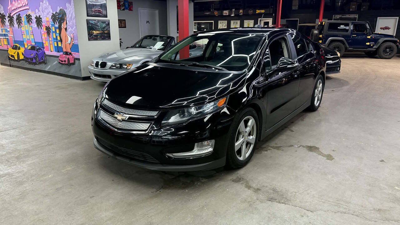 Used 2015 Chevrolet Volt FWD image 1
