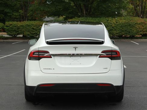 Used 2017 Tesla Model X 90D AWD/4WD image 6