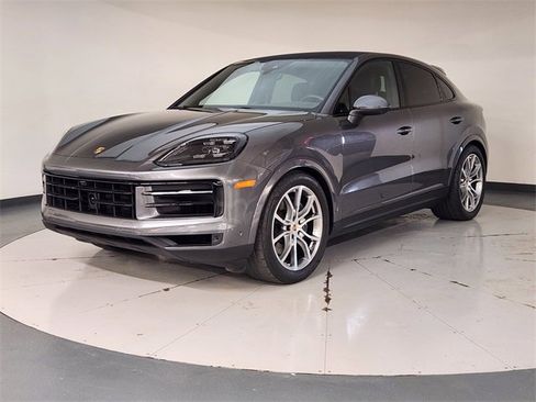 Used 2024 Porsche Cayenne Coupe image 1