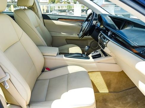 Used 2013 Lexus ES 350 w/ Premium Pkg FWD image 19