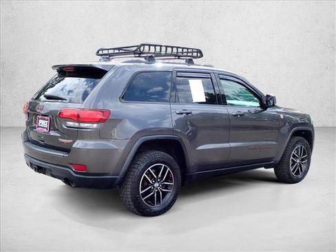 Used 2018 Jeep Grand Cherokee Trailhawk w/ Trailhawk Luxury Group AWD/4WD image 4