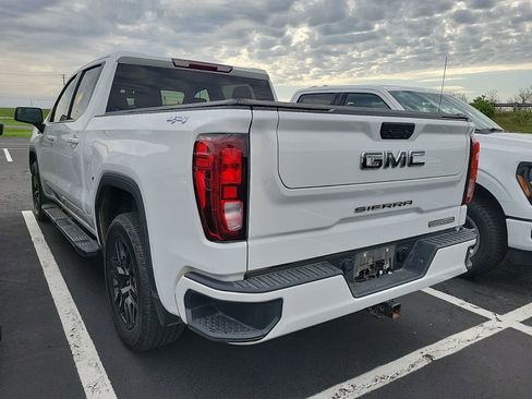 Used 2022 GMC Sierra 1500 Elevation w/ LPO, Elevation Black Package AWD/4WD image 4