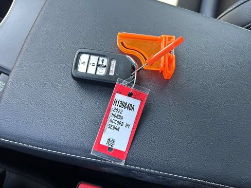 Used 2022 Honda Accord Sport image 39