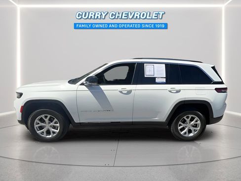 Used 2023 Jeep Grand Cherokee Limited AWD/4WD image 7