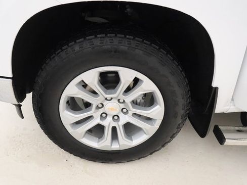 Used 2025 Chevrolet Silverado 1500 LTZ w/ Z71 Off-Road Package image 6