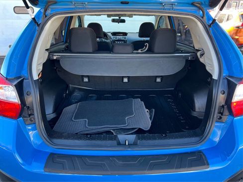 Used 2017 Subaru Crosstrek 2.0i Premium image 12