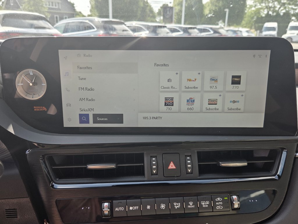 Used 2023 Lexus ES 350 w/ Premium Package FWD image 23