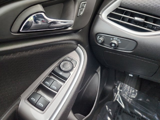 Used 2024 Chevrolet Malibu LT FWD image 36