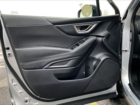 Used 2023 Subaru Forester Premium image 19