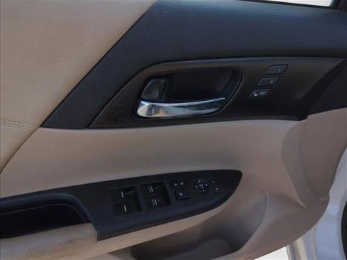 Used 2015 Honda Accord EX-L image 10
