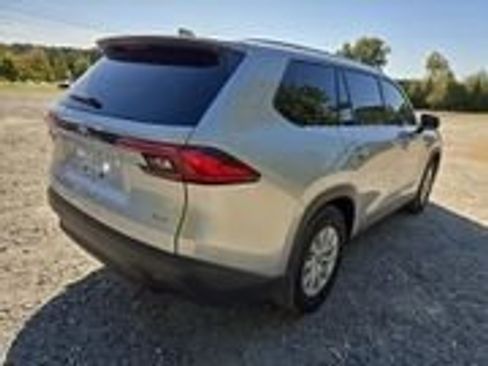 Certified 2024 Toyota Grand Highlander XLE image 6