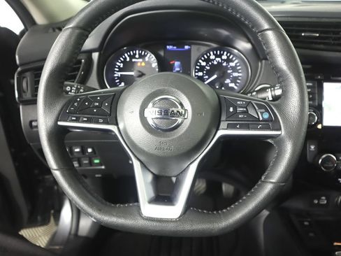 Used 2019 Nissan Rogue SL w/ Premium Package AWD/4WD image 10