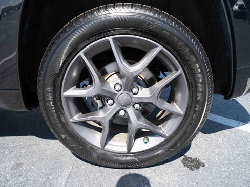 Used 2019 Jeep Grand Cherokee Limited X AWD/4WD image 29