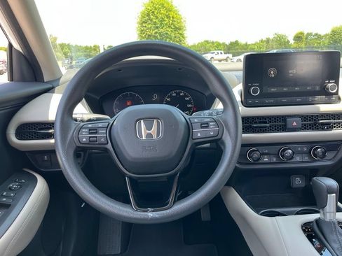 Certified 2025 Honda HR-V LX image 16