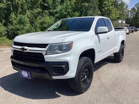 Used 2021 Chevrolet Colorado W/T w/ Custom Special Edition RWD image 3