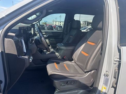 Used 2024 GMC Sierra 2500 AT4 w/ AT4 Premium Plus Package AWD/4WD image 17