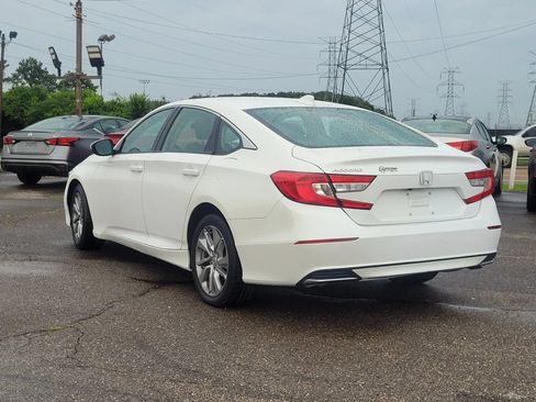 Used 2018 Honda Accord LX image 7