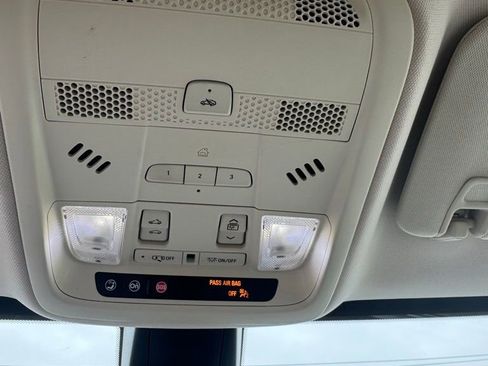 Used 2020 Cadillac XT5 Premium Luxury w/ LPO, Floor Liner Package image 27