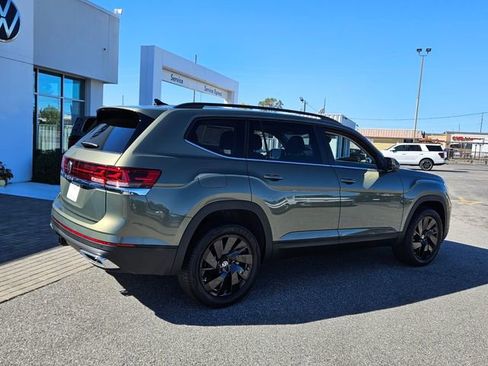 New 2026 Volkswagen Atlas SE image 14