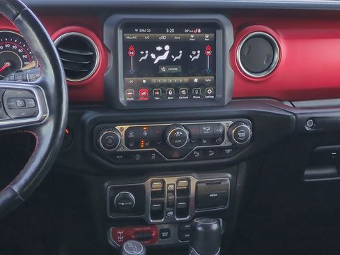 Used 2020 Jeep Wrangler Unlimited Rubicon w/ Dual Top Group image 33