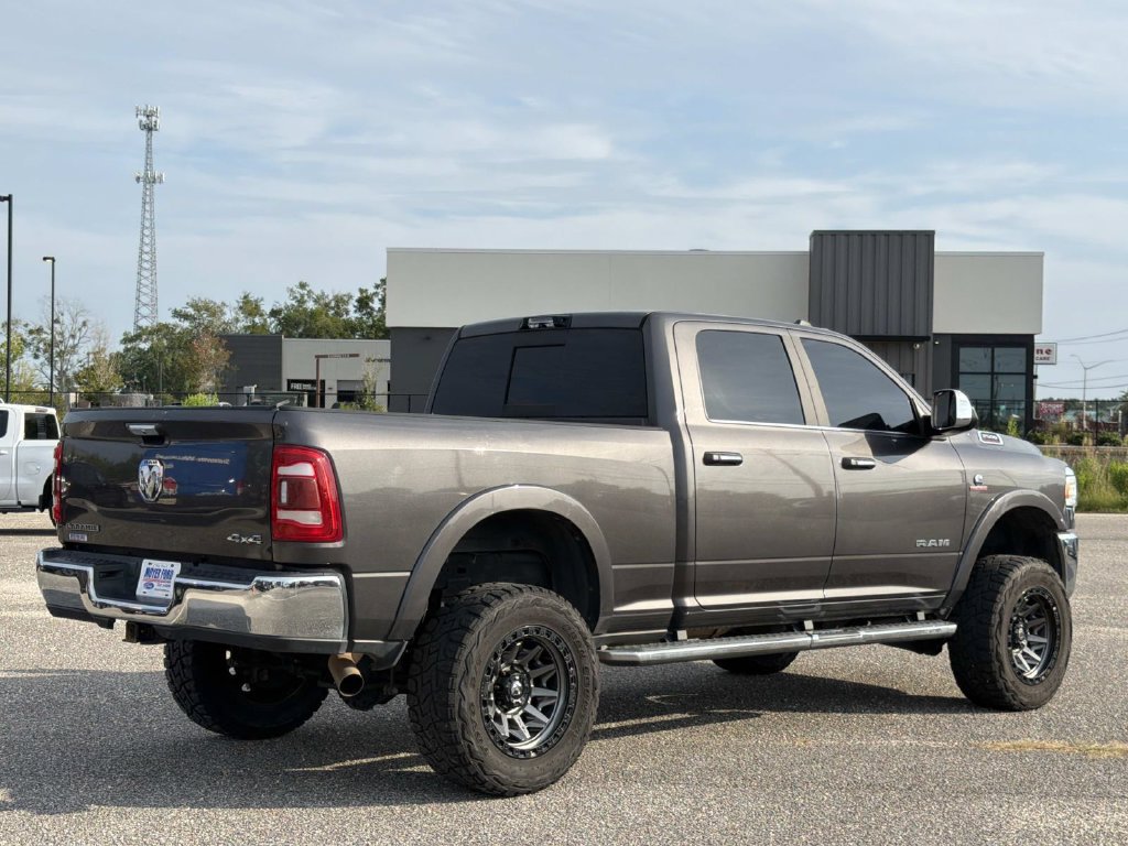Used 2022 RAM 2500 Laramie AWD/4WD image 4