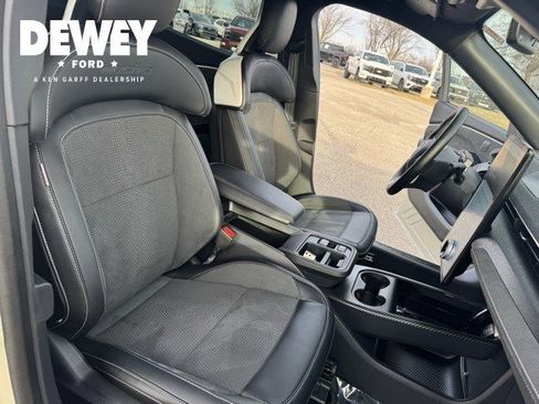 Certified 2025 Ford Mustang Mach-E GT image 35