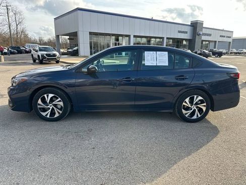 Used 2025 Subaru Legacy Premium image 4