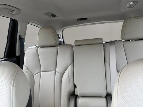 Used 2023 Subaru Ascent Limited AWD/4WD image 29