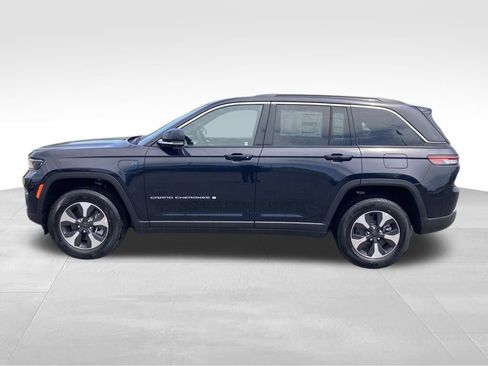 New 2024 Jeep Grand Cherokee Limited 4xe w/ Luxury Tech Group II image 2