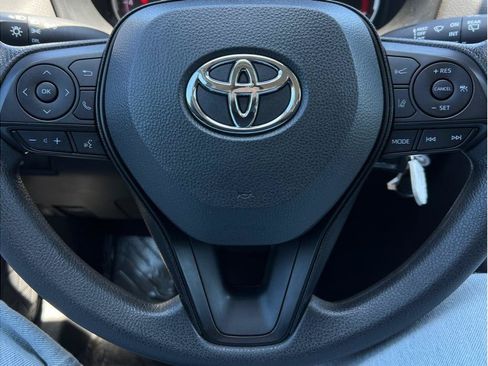 Used 2023 Toyota RAV4 LE FWD image 12