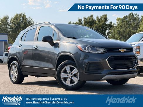 Used 2020 Chevrolet Trax LT w/ LT Convenience Package AWD/4WD image 1
