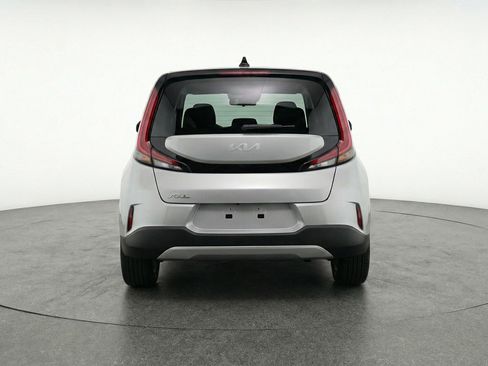 Used 2025 Kia Soul LX w/ LX Technology Package FWD image 7