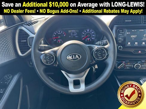 Used 2020 Kia Soul LX image 18