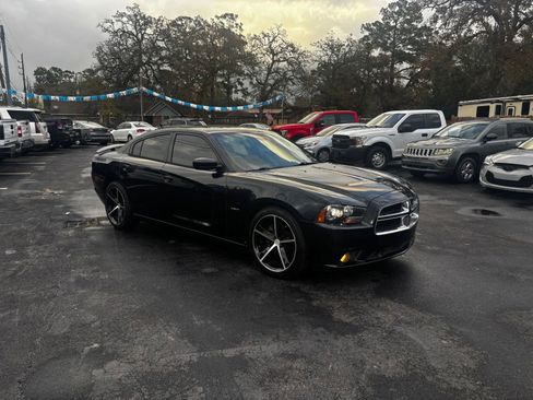 Used 2014 Dodge Charger R/T image 3