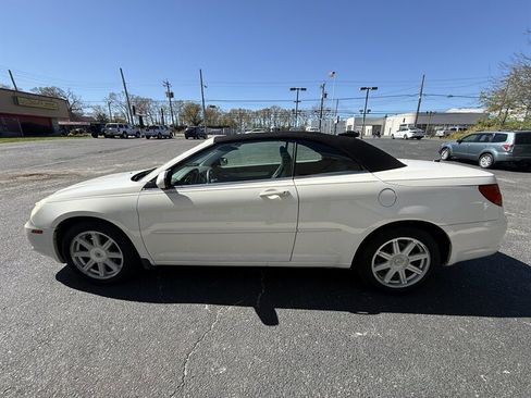 Used 2008 Chrysler Sebring Touring w/ Special Touring Group image 4