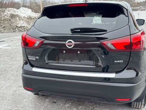 Used 2019 Nissan Rogue Sport S w/ Appearance Package image 7