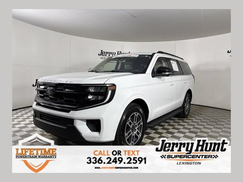 Used 2025 Ford Expedition Active AWD/4WD image 1