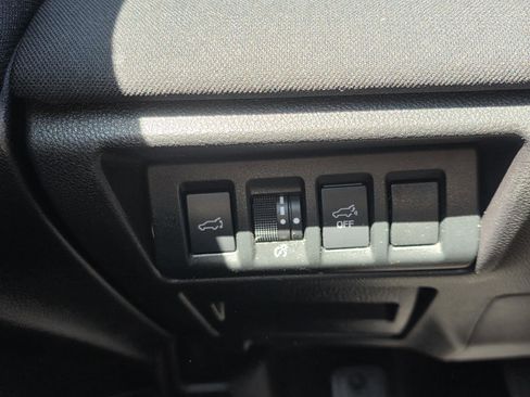 Used 2023 Subaru Outback Premium AWD/4WD image 11