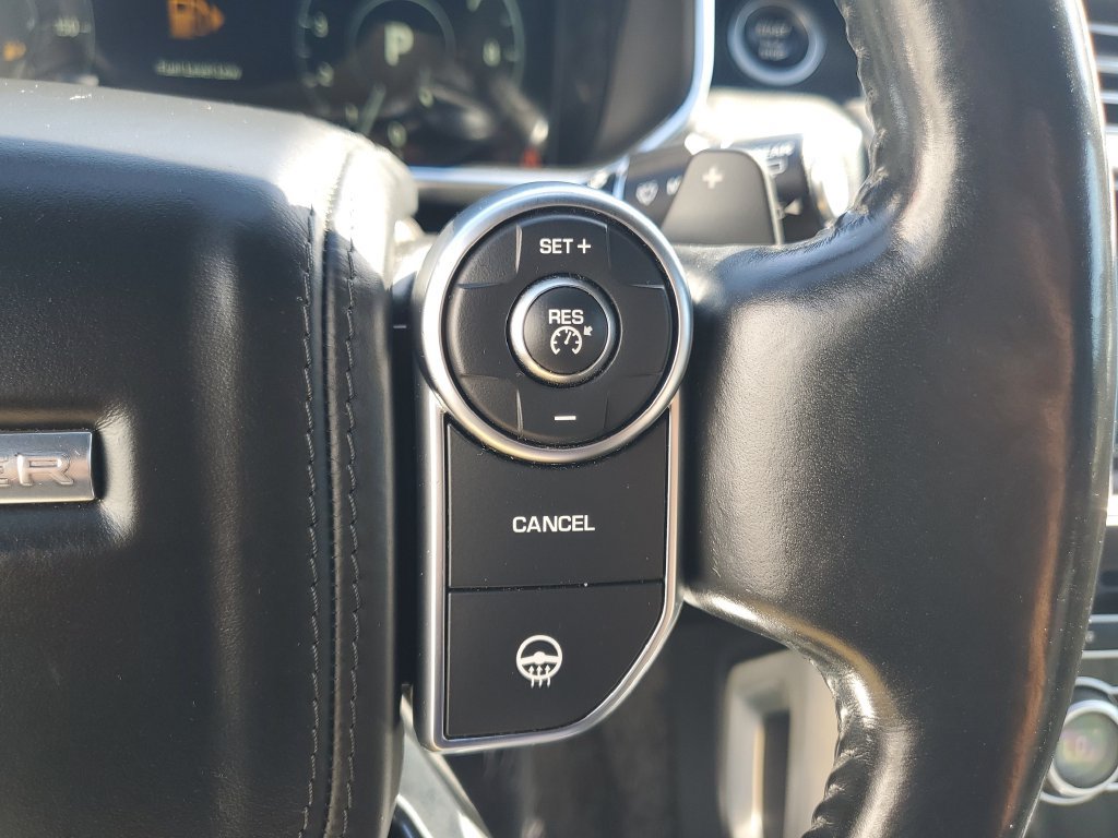 Used 2017 Land Rover Range Rover HSE AWD/4WD image 32