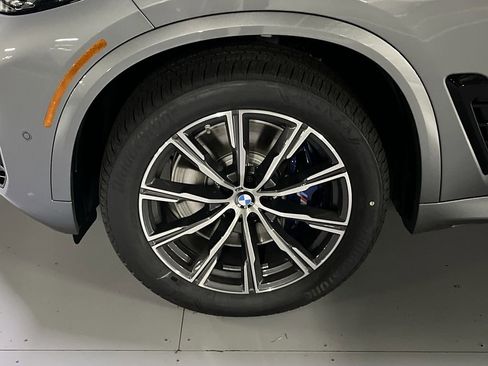 New 2026 BMW X5 M60i image 10