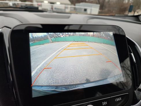 Used 2017 Chevrolet Volt LT w/ Comfort Package image 32