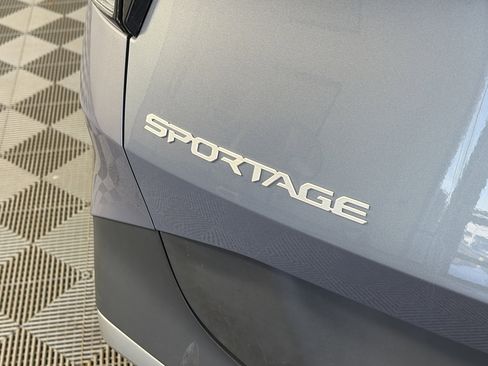 Used 2023 Kia Sportage EX image 15