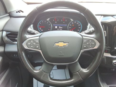 Used 2021 Chevrolet Traverse LT w/ LT Premium Package AWD/4WD image 11