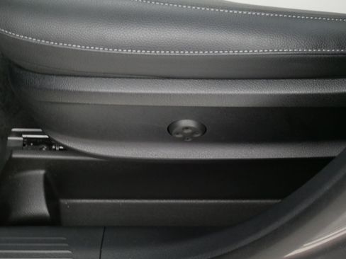 Used 2023 Mercedes-Benz GLB 250 4MATIC image 20
