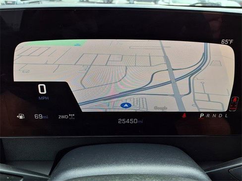 Certified 2025 Chevrolet Traverse LT image 17